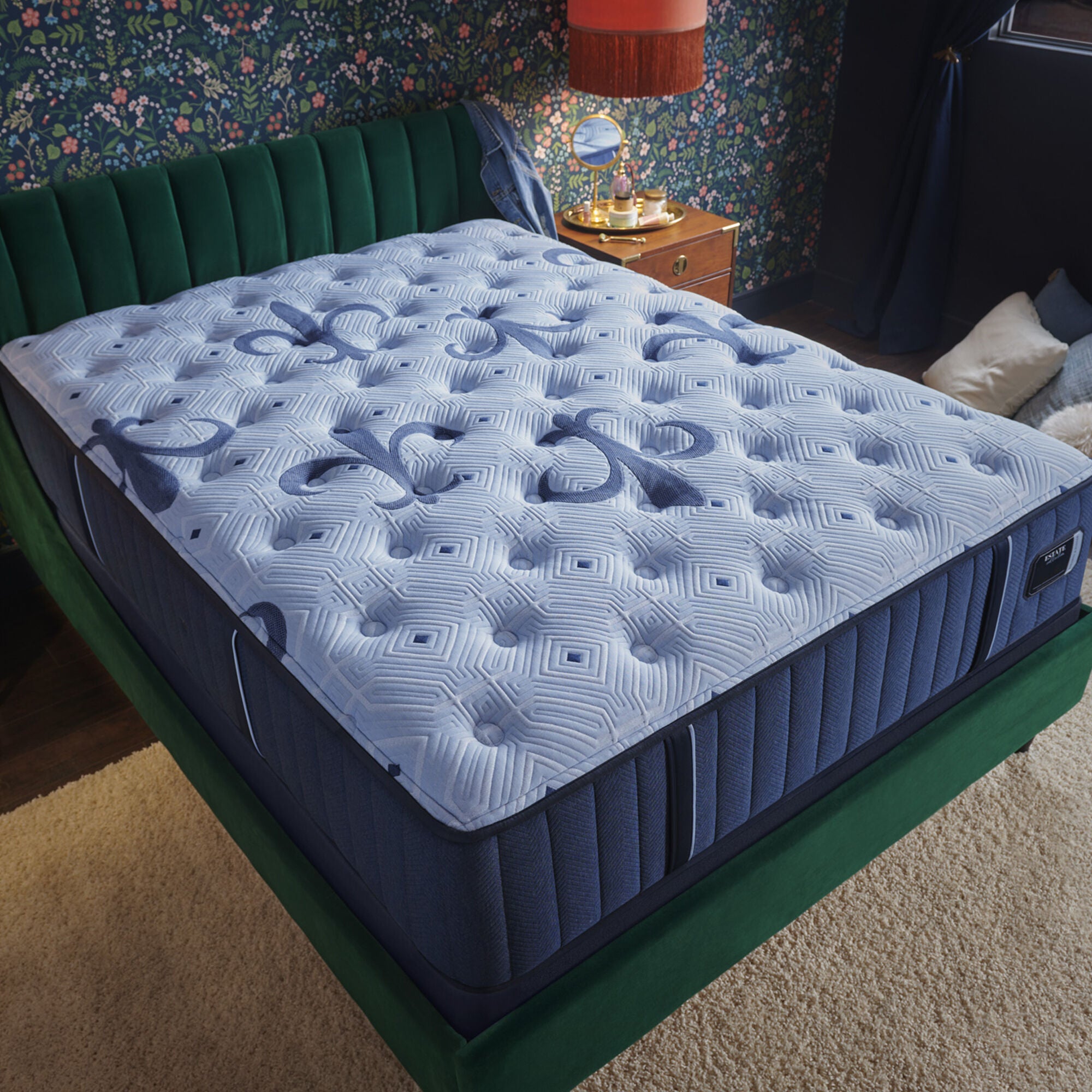 Simmons BeautySleep Casa Grande 14.25" Medium Pillow Top King Mattress