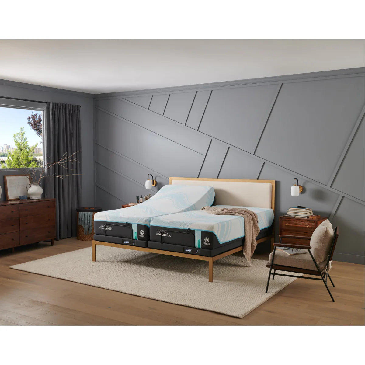 Tempur-Pedic LUX Breeze 2.0 Hybrid Medium Queen Mattress - shot 2