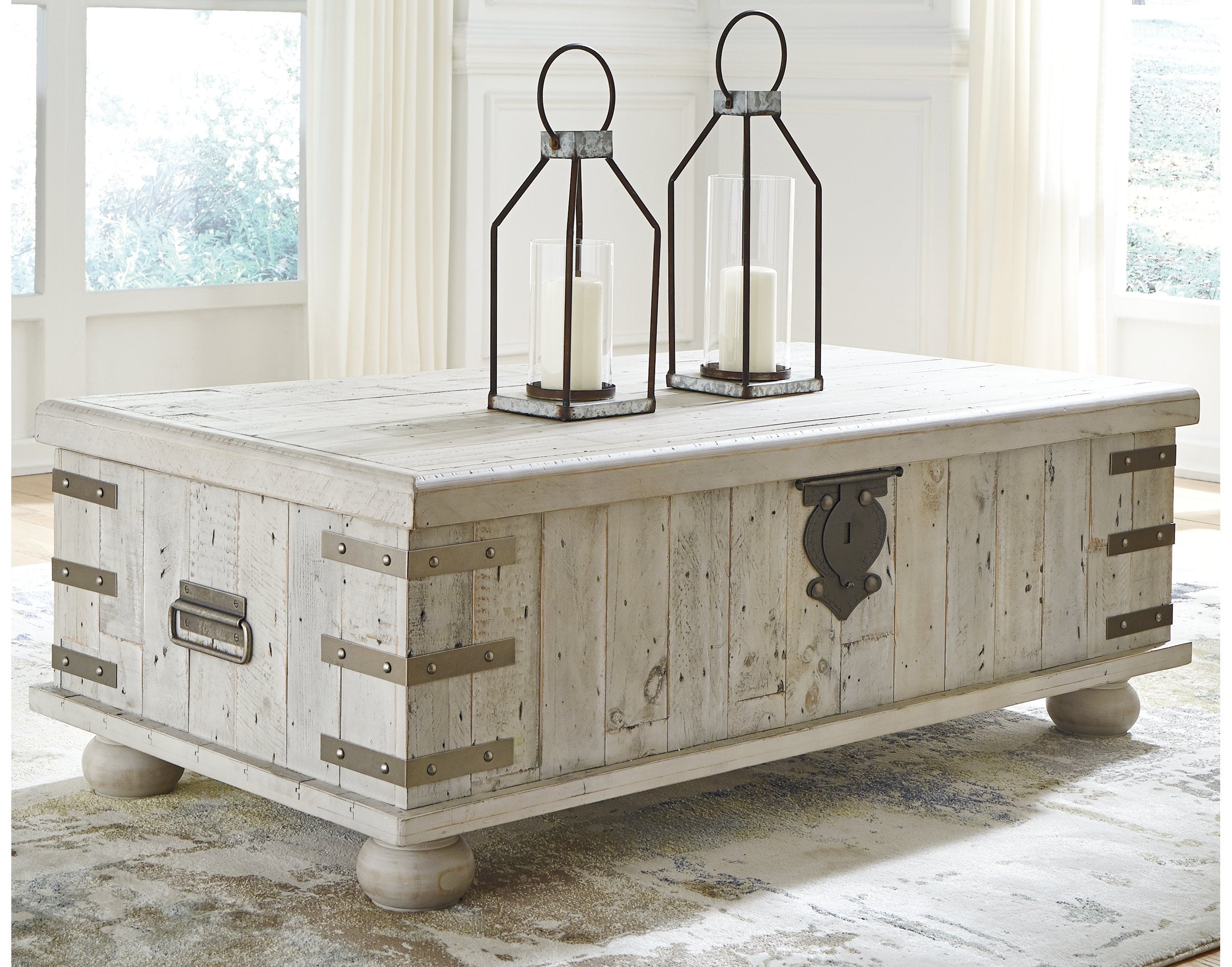 Carynhurst Coffee Table with Lift Top