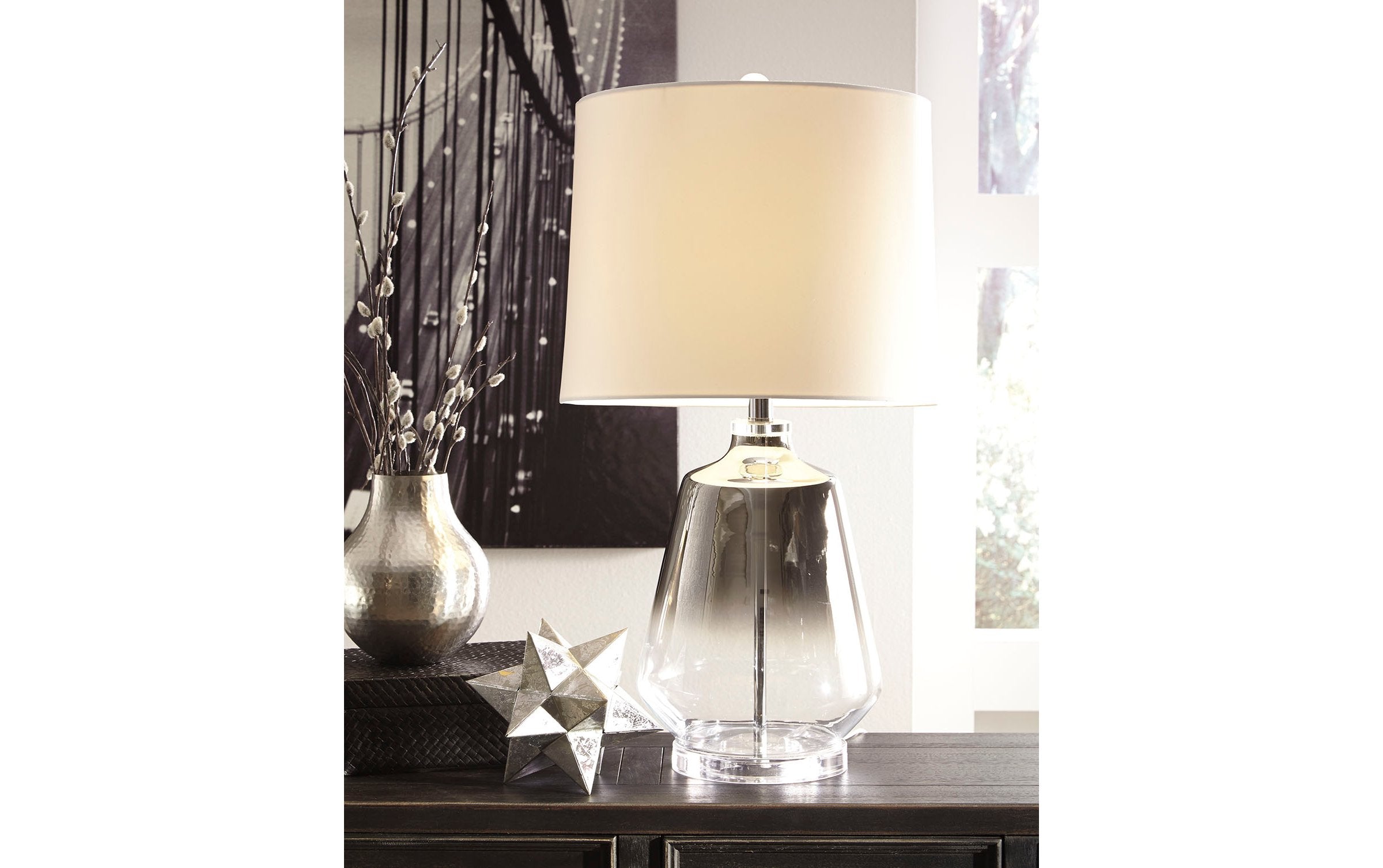 Jaslyn Table Lamp
