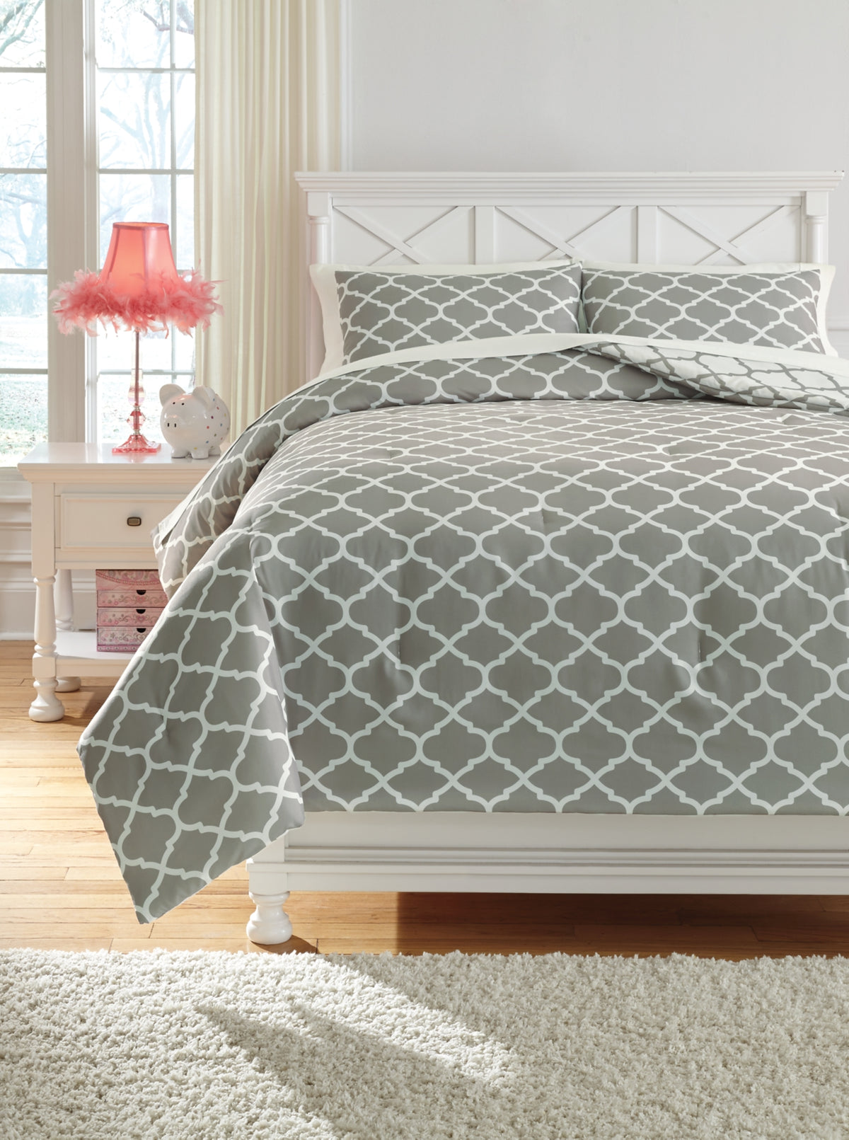 Ashley Media 3-Piece Full Comforter Set